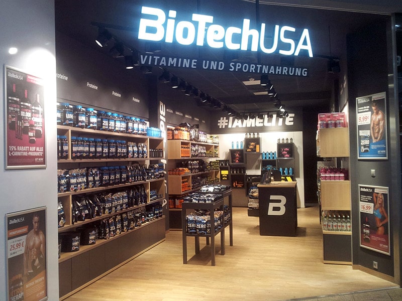 Biotech bolt világítása
